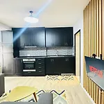 Central Apartment With Self Check-In