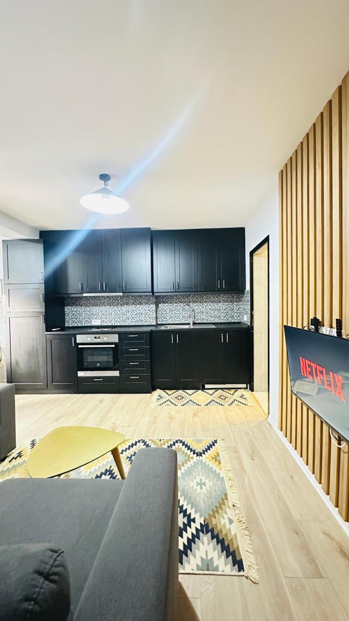 With Self Check-in Apartment Tirana