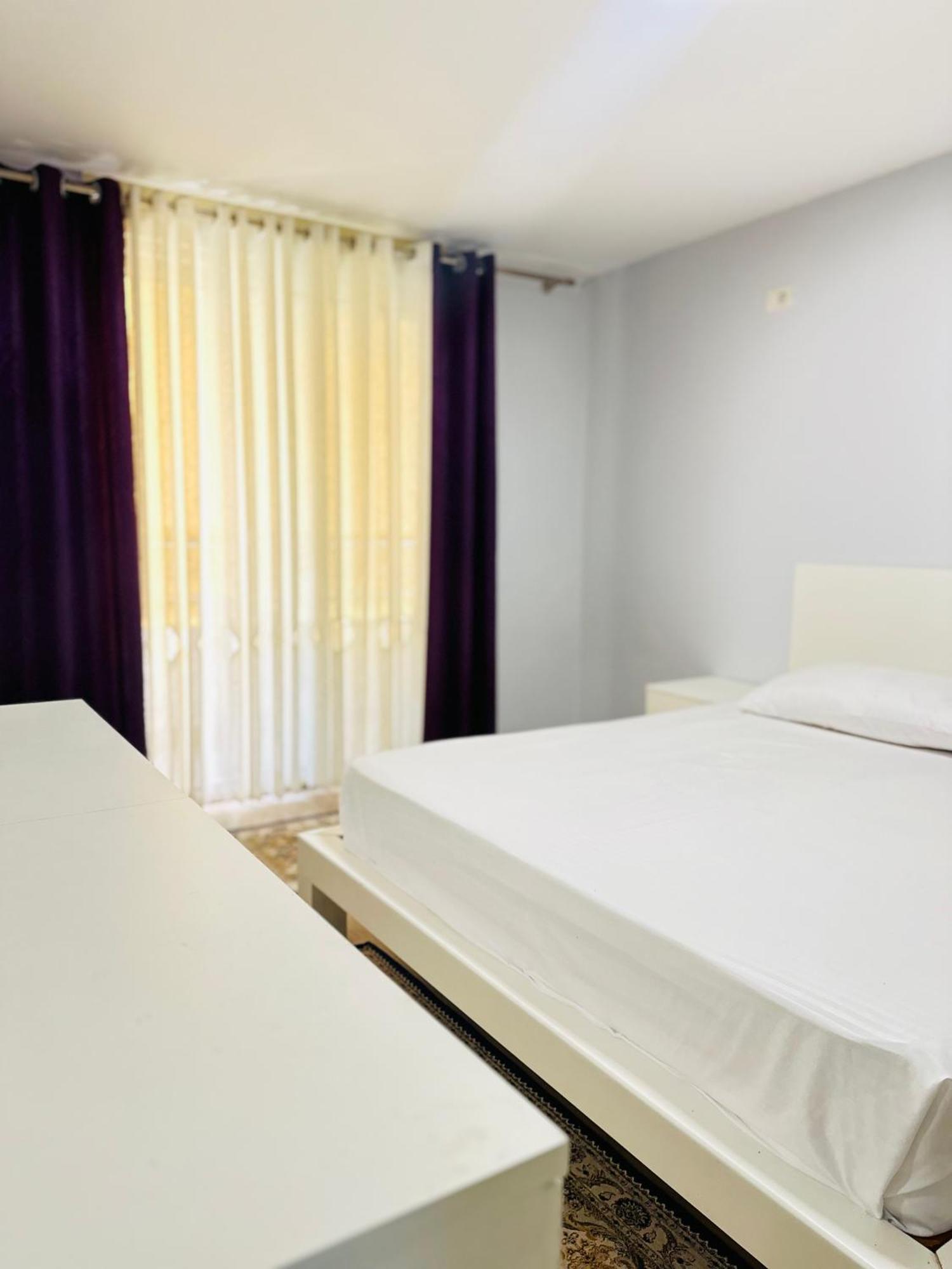 Apartment With Self Check-in Tirana